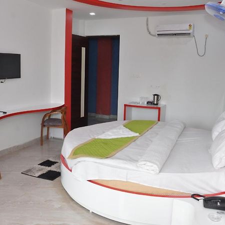Hotel Blue Bell Raiwala Luaran gambar