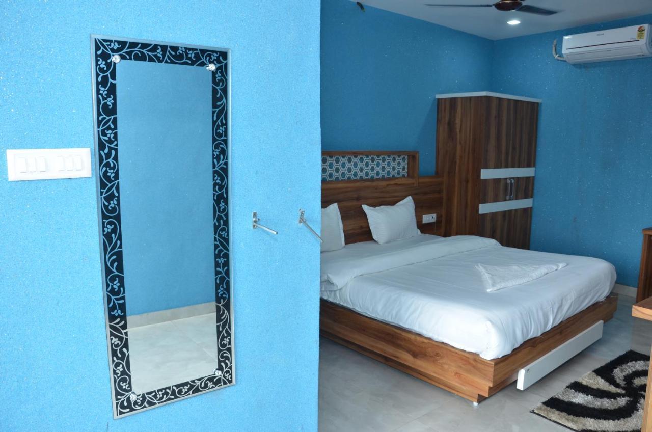 Hotel Blue Bell Raiwala Luaran gambar